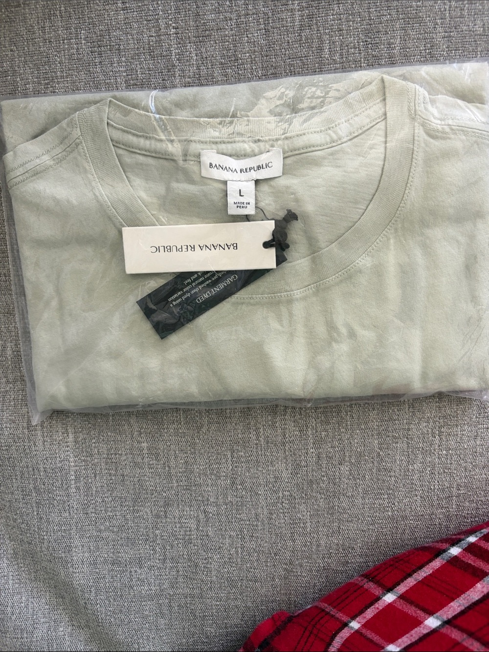 Banana Republic Men's Crew Neck T-Shirt — Sage Green Size Large. NWT